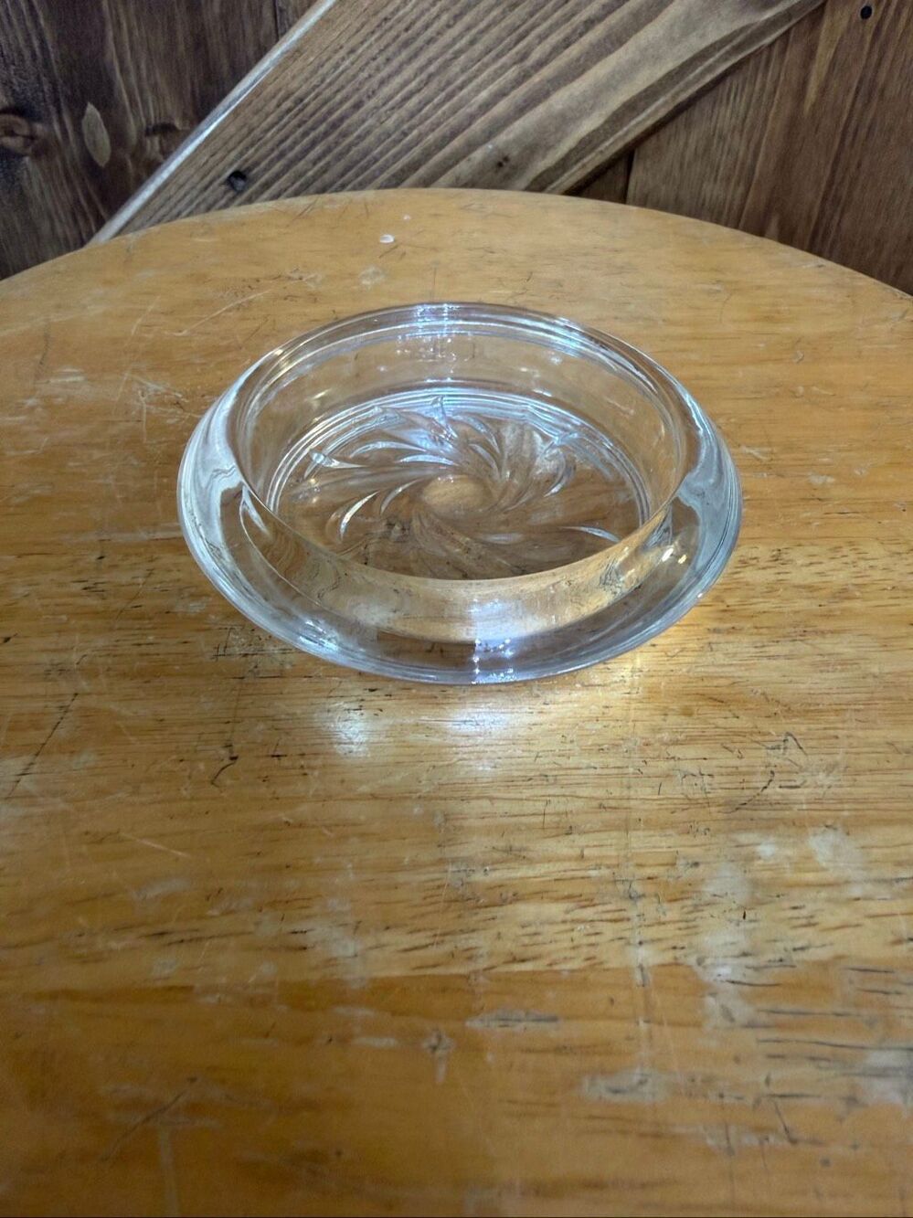 Vintage Clear Pressed Glass Round Trinket Dish Bowl Swirl Pinwheel Pattern (9509